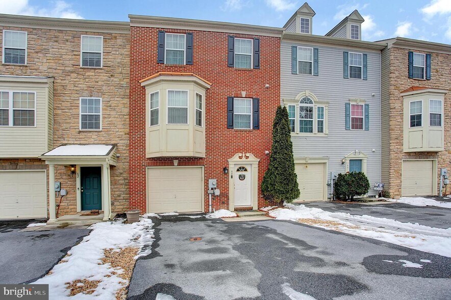 Building Photo - 64 Milestone Ct