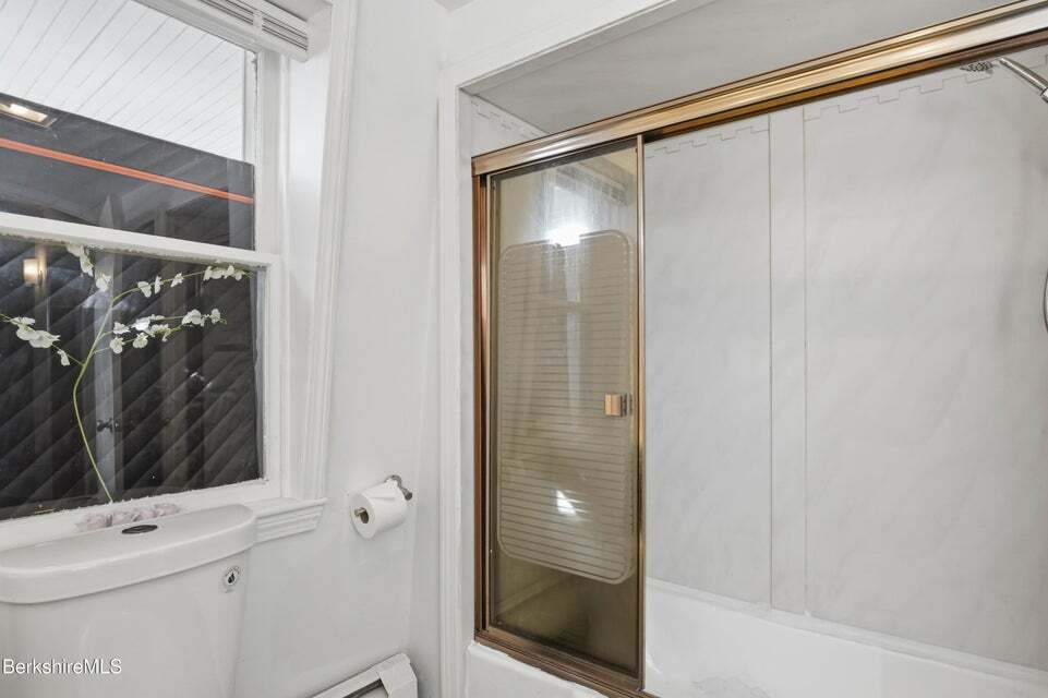 Building Photo - 9 Lincoln St