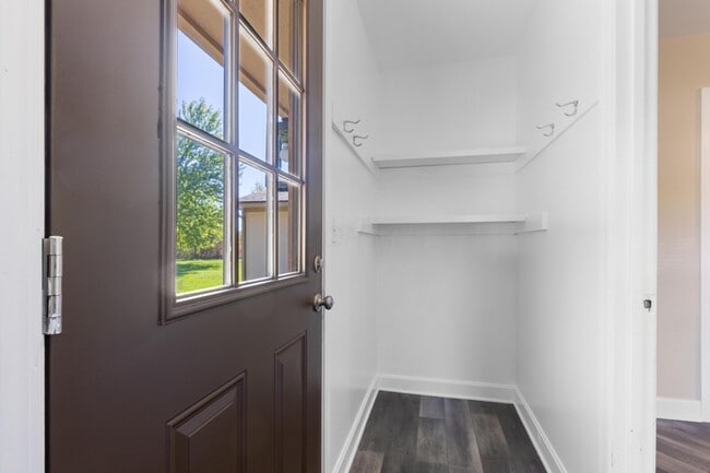 Building Photo - 2972 Dixon Rd SW