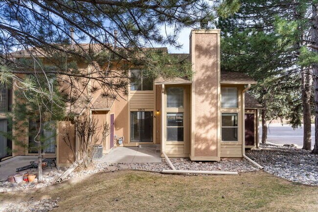 Building Photo - Updated 3-Bedroom Condo with Granite Kitchen in Low-Maintenance Community