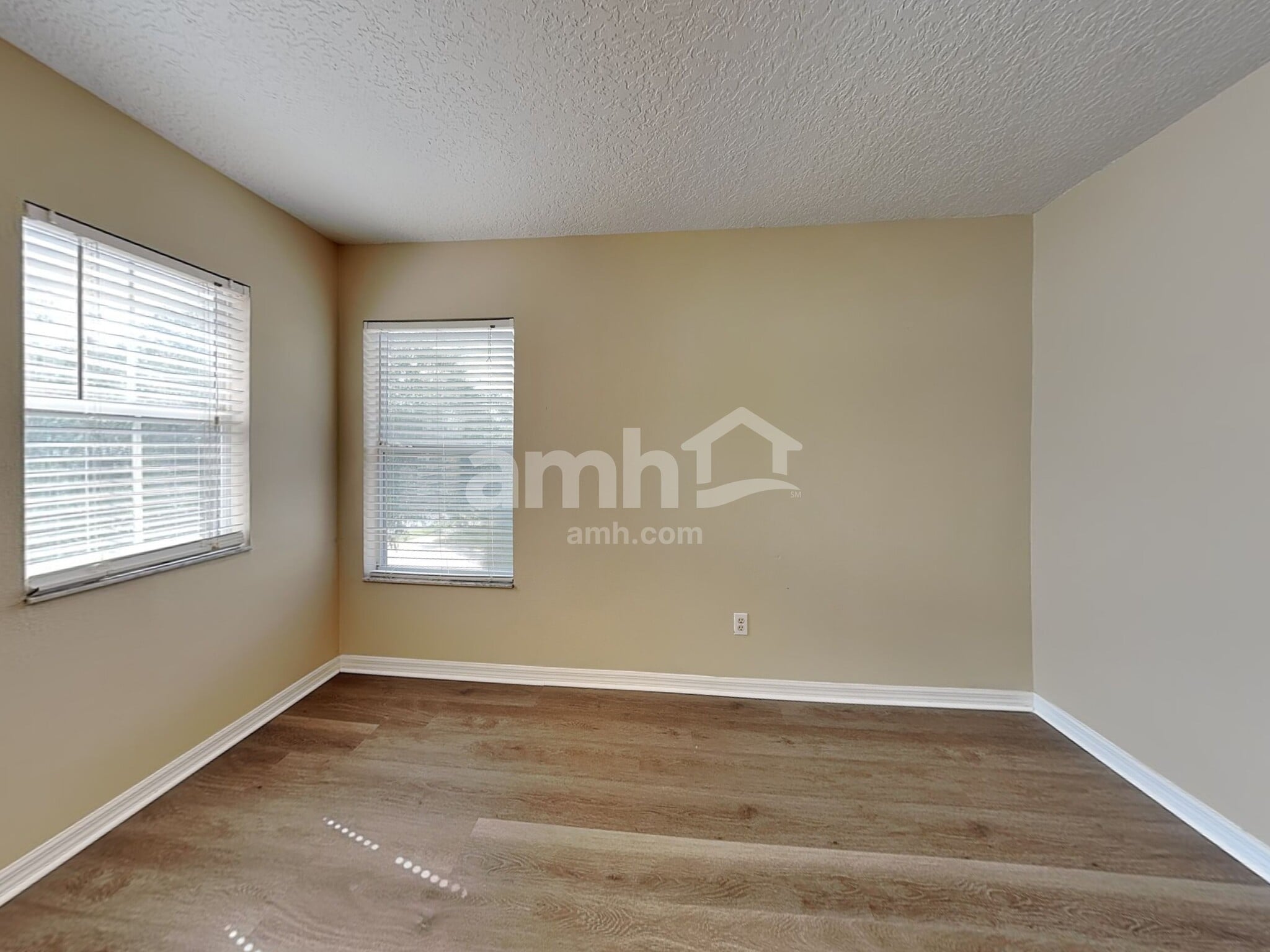 Building Photo - 2475 Breezy Meadow Rd