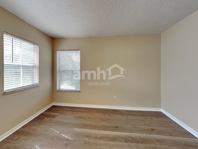 Building Photo - 2475 Breezy Meadow Rd