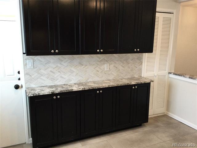 Building Photo - 1884 S Reed Ct