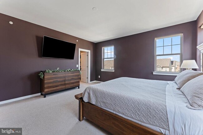 Building Photo - 304 Petite Sirah Terrace SE