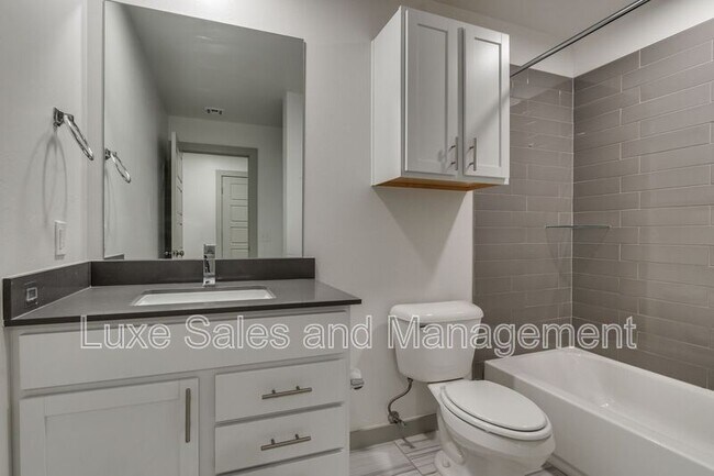 Building Photo - 13508 Vinita Dr