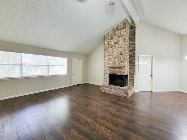 Building Photo - 9415 Beckford Dr
