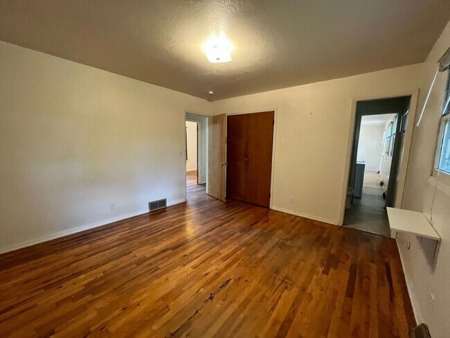 Building Photo - Great Home in Central Fort Collins