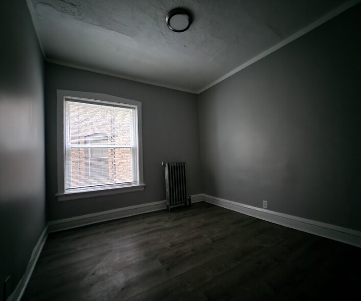 Building Photo - 6633 S Ellis Ave