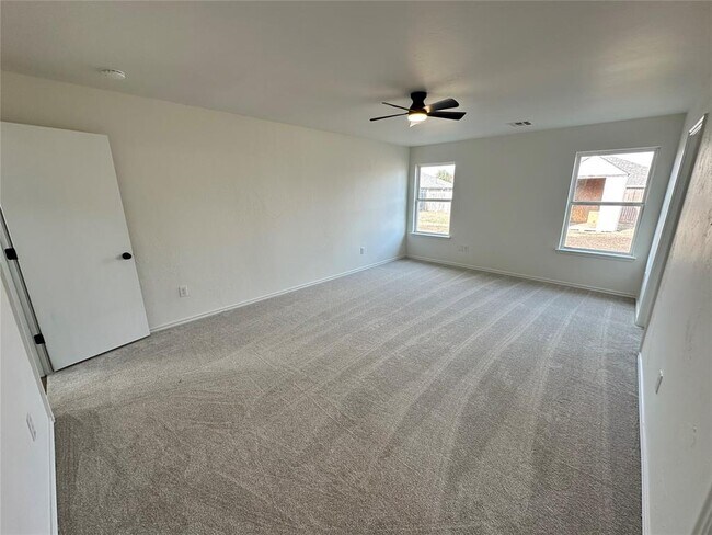 Building Photo - 4613 SE 78th St