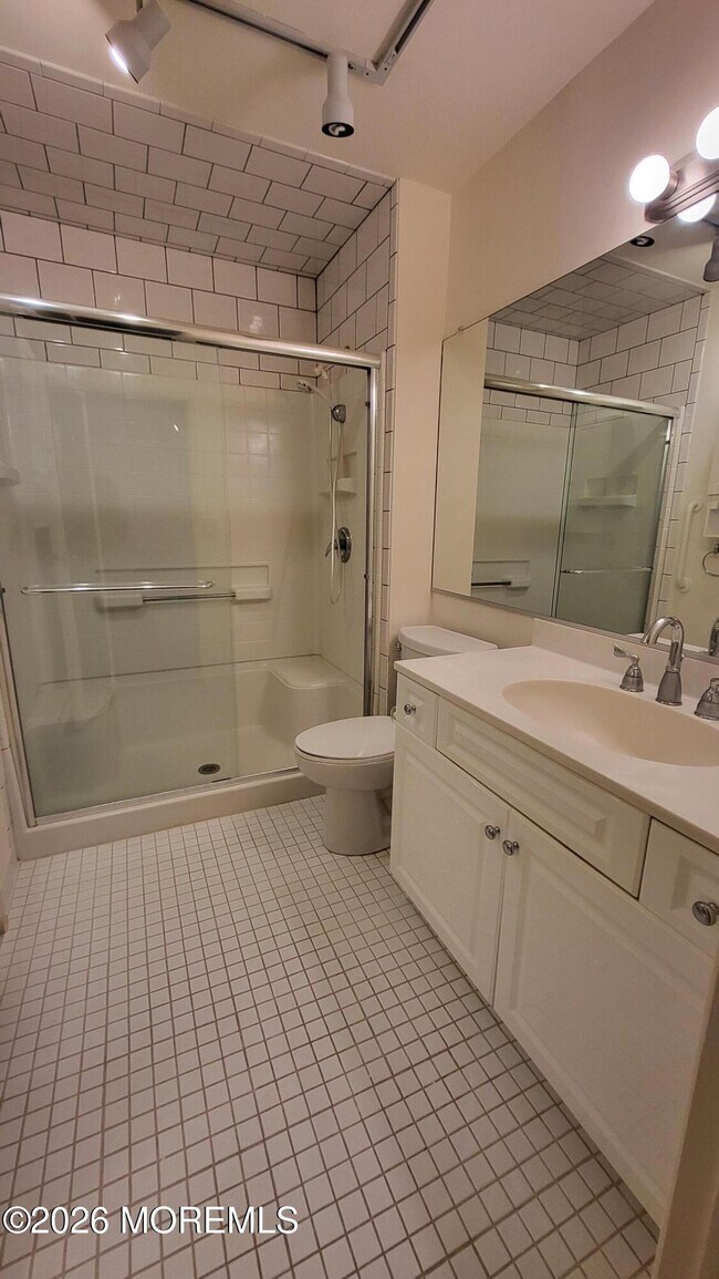 Building Photo - 1 Channel Dr