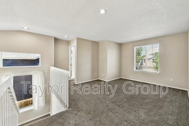 Building Photo - 8728 Starwood Ln
