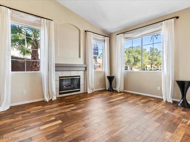 Building Photo - 2547 Serenity Hollow Dr