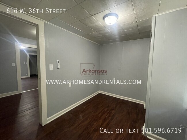 Building Photo - 616 W 36th St