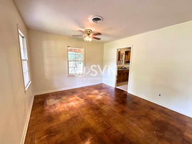 Building Photo - 5452 Ardell Dr