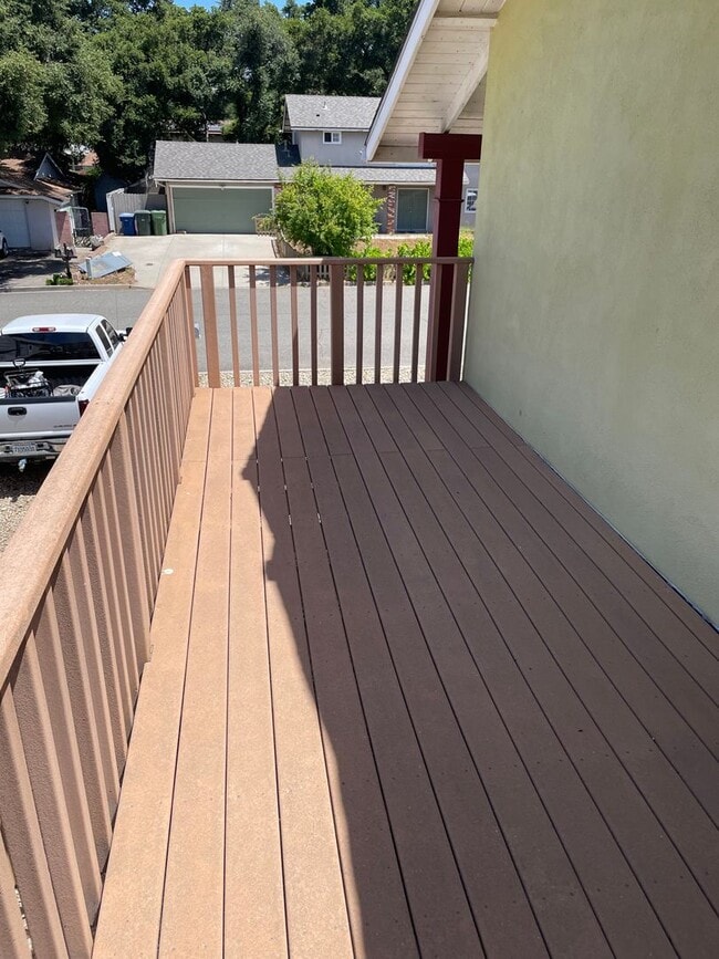 Building Photo - Spacious 4 Bedroom 4 Bath Ojai Home