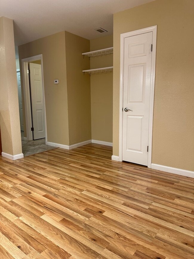 Building Photo - Stunning Condo in Turlock available for im...
