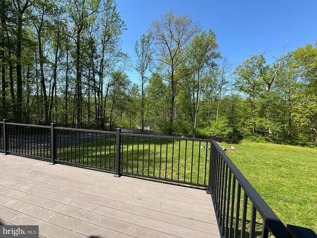 Building Photo - 57 Woodside Dr