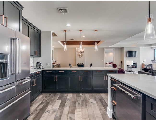 Building Photo - 1505 Elm St