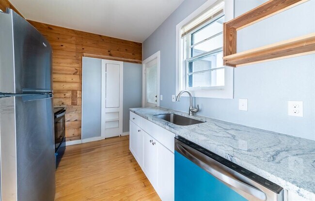 Building Photo - 3111 Grooms St