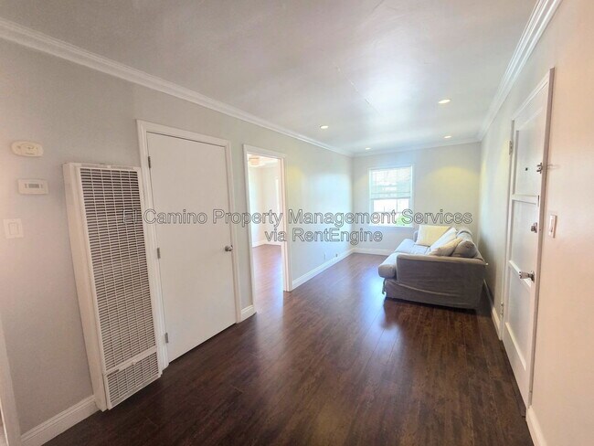 Building Photo - 1036 2nd St