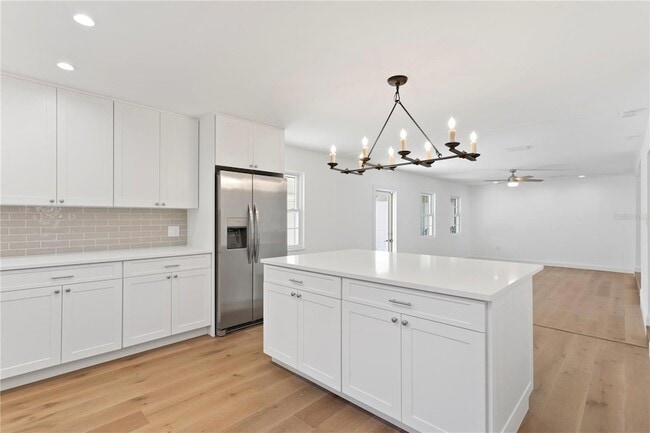 Building Photo - 4704 W Brookwood Dr
