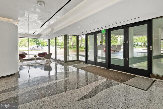Building Photo - 2510 Virginia Ave NW