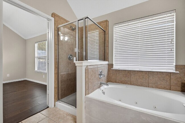 Building Photo - 4353 Mountain Crest Dr
