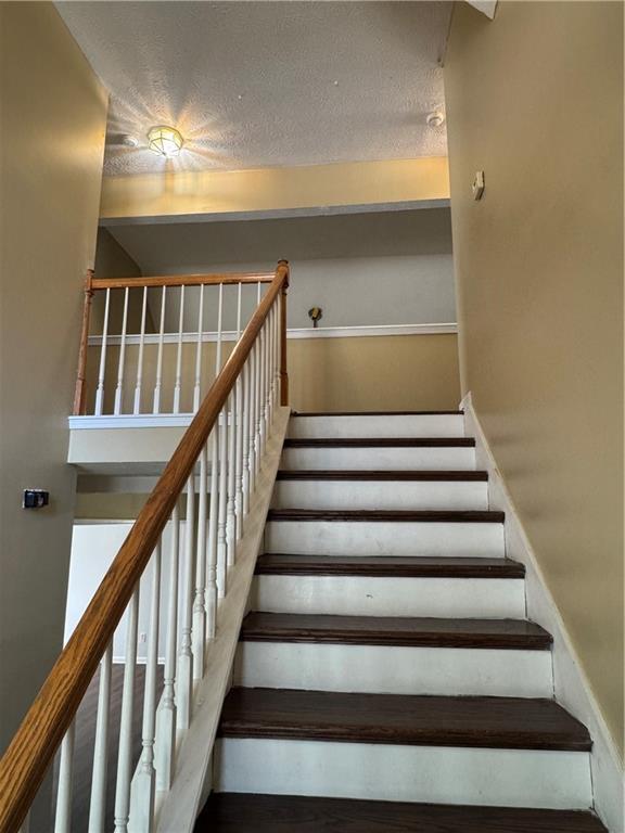 Building Photo - 660 Old Johnson Rd