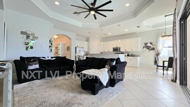 Building Photo - 1685 Serrano Cir