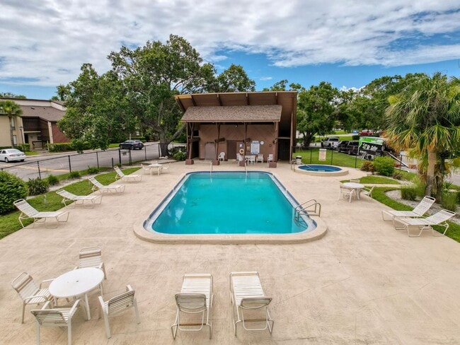 Building Photo - 1200 Tarpon Woods Blvd