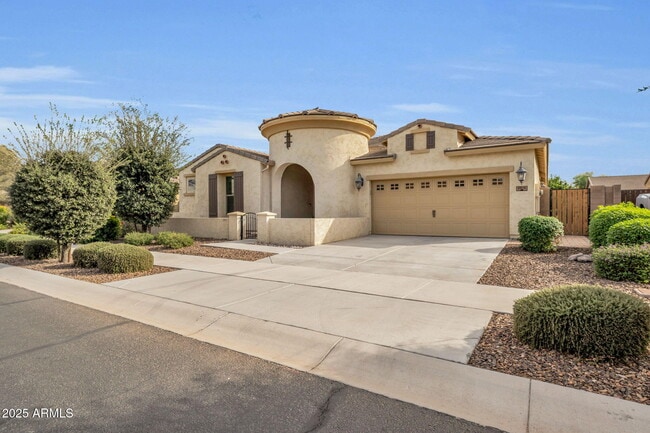 Building Photo - 20131 E Escalante Rd