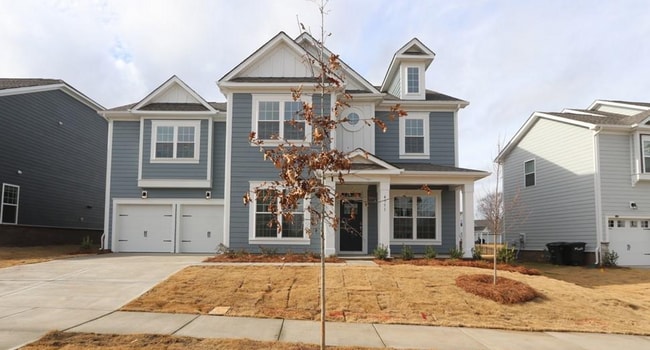 Building Photo - Huge 5-bedroom, 4-bathroom, in Poplin Grov...