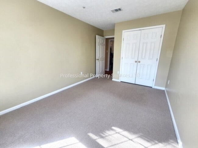 Building Photo - 5351 Regal Ct