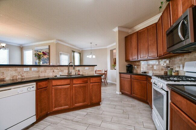 Building Photo - 2810 Powell Springs Ct