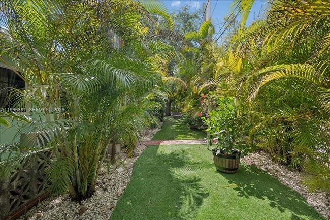 Building Photo - 3490 William Ave