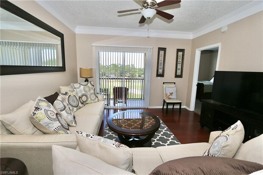Building Photo - 11490 Villa Grand