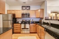 Building Photo - Elms Montjoy