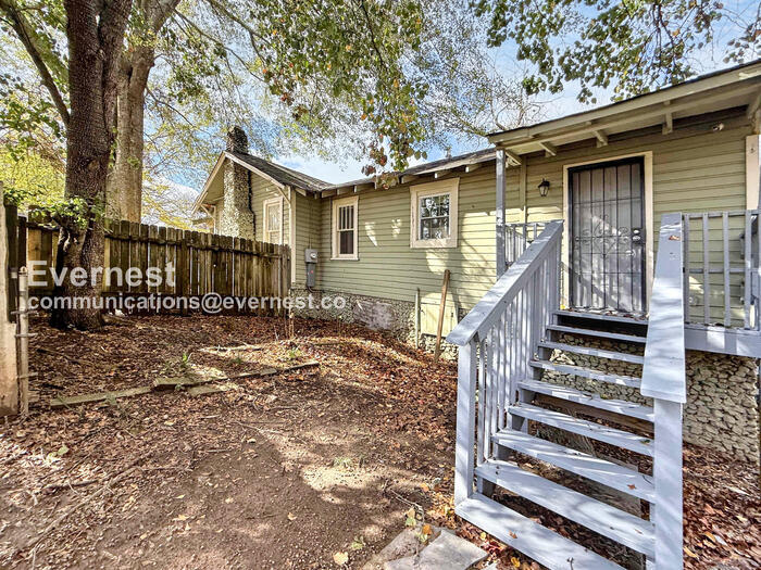 Building Photo - 745 82nd Pl S