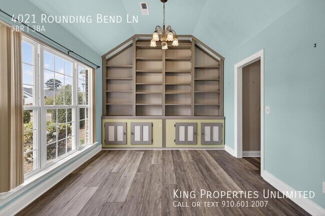 Building Photo - 4021 Rounding Bend Ln