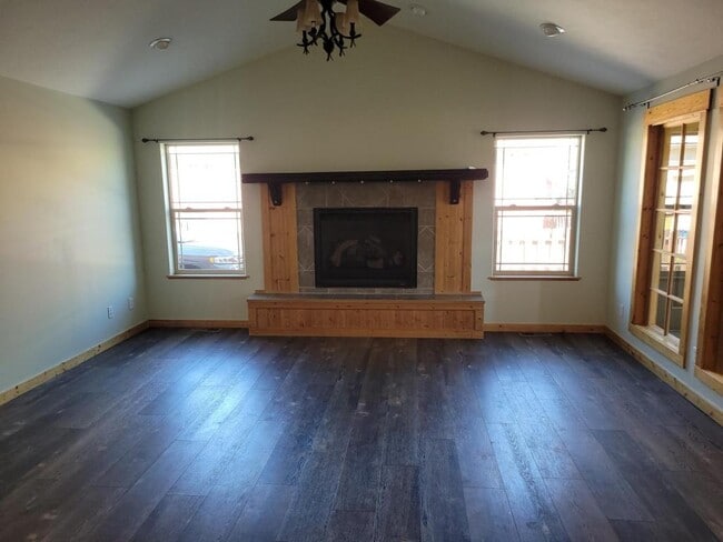 Building Photo - 75 E Katina Ct
