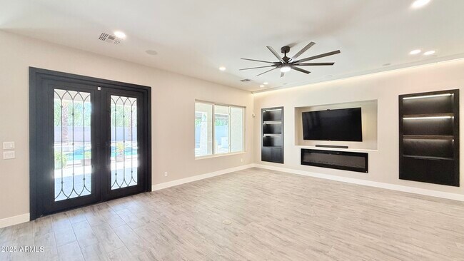 Building Photo - 4501 E Timberline Ct