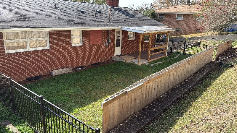 Building Photo - 532 Bays View Rd