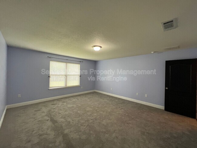 Building Photo - 6175 Chester Dr