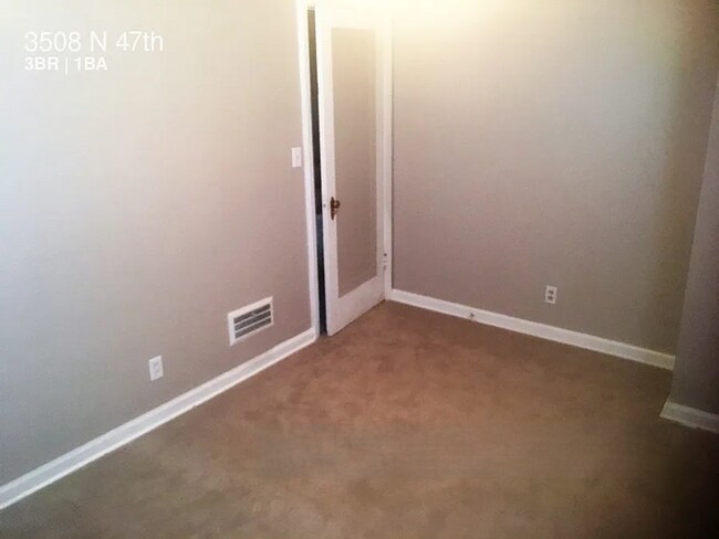 Building Photo - 3508 N 47th Ave