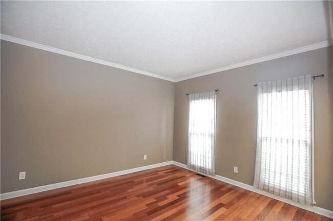 Building Photo - 435 Chandler Ct