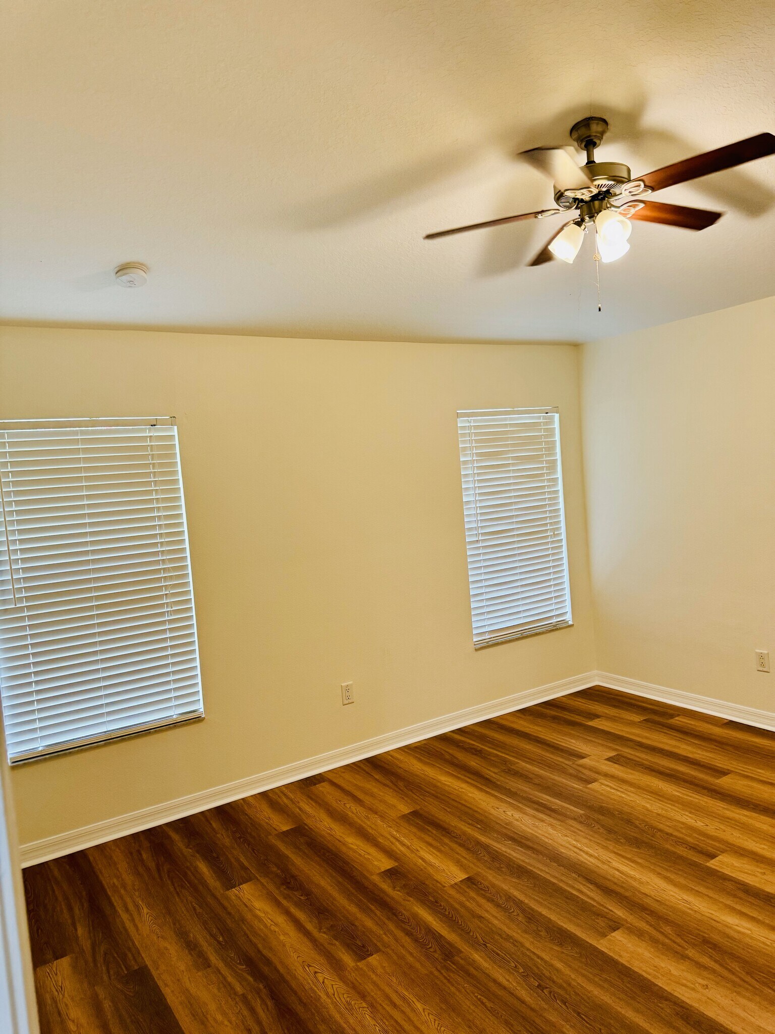 Building Photo - 27325 Edenfield Dr