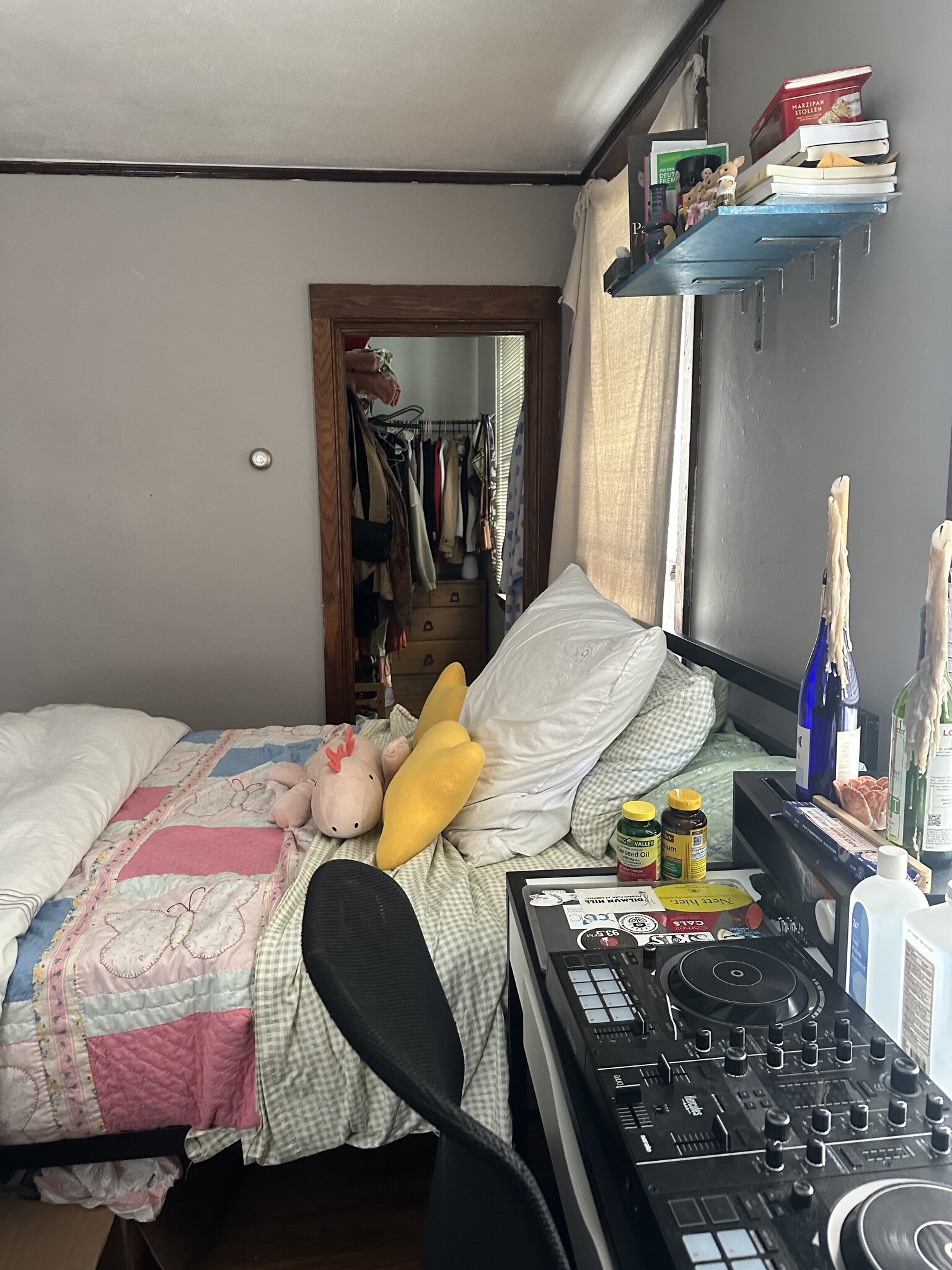 Building Photo - 105-1 Bool St