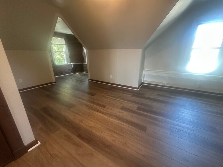 Bedroom and Office (Lt Side) - 219 E End Ave