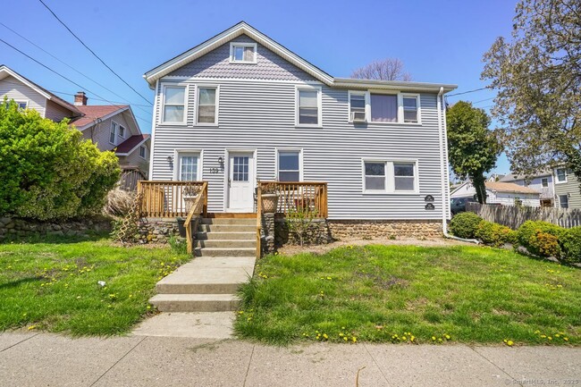 Primary Photo - 139 Edgefield Ave