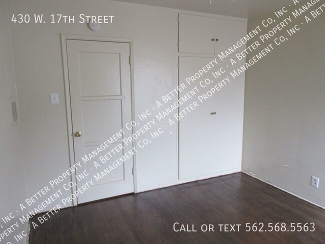 Building Photo - 430 W 17th St